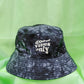 Bucket Hat "Good Vibes Only" color tie dye negro
