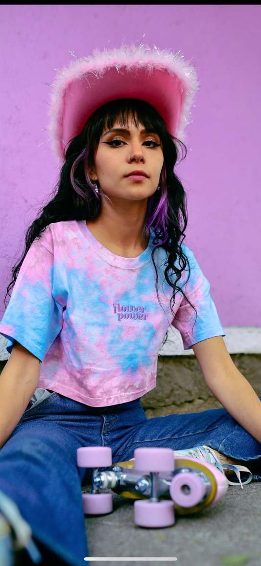 Crop Top "Flower Power" color tie dye morado-azul